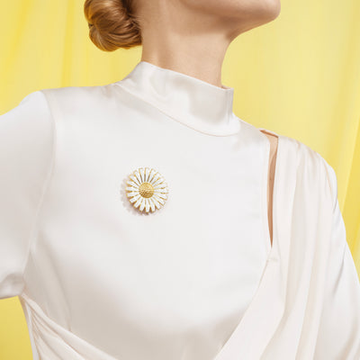 Georg Jensen Daisy Limited Edition Tronskifte Mindebroche Forgyldt Sølv 43 mm.