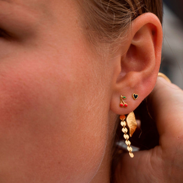 Stine A Petit Love Heart Black Ørering Forgyldt Sølv