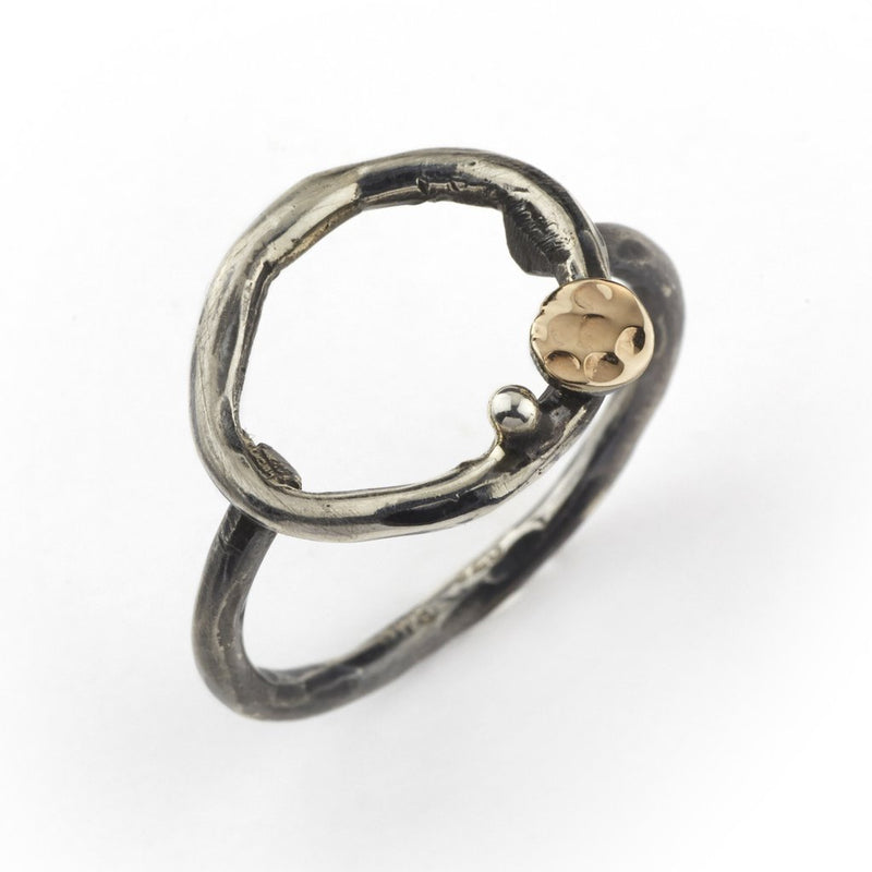 By Birdie Comet Circle Ring Oxideret Sølv m. 14 kt. Guld